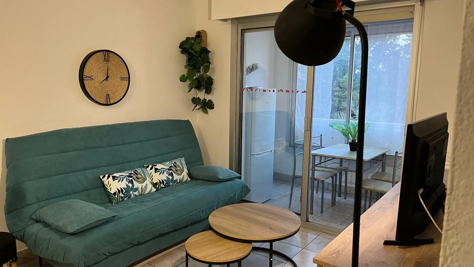 Apartment Le Lagon Bleu Piscine Et Tennis Frejus