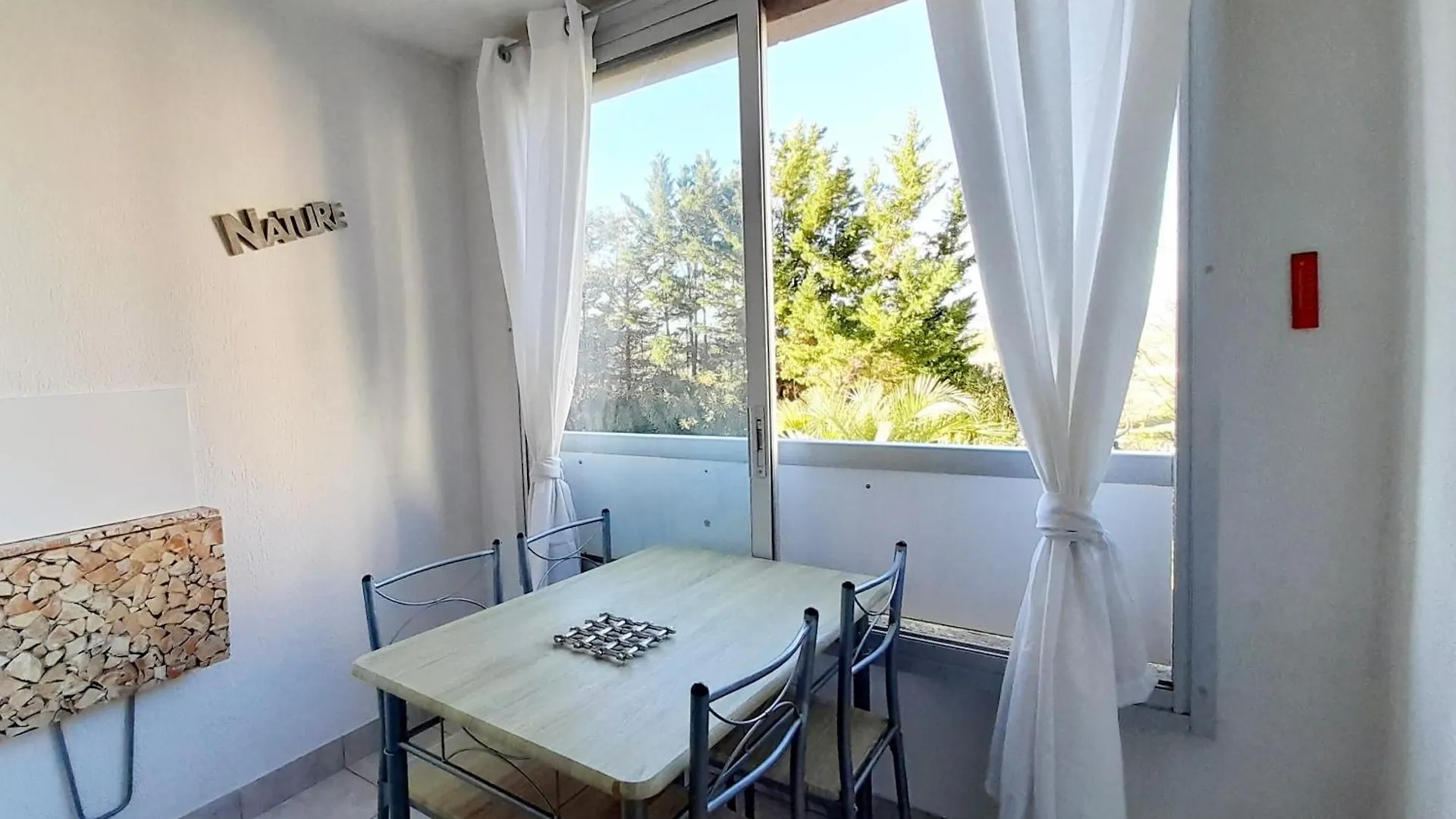 Le Lagon Bleu Piscine Et Tennis Frejus 0*,  France